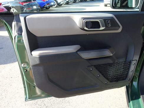 Used 2023 Ford Bronco Wildtrak image 12