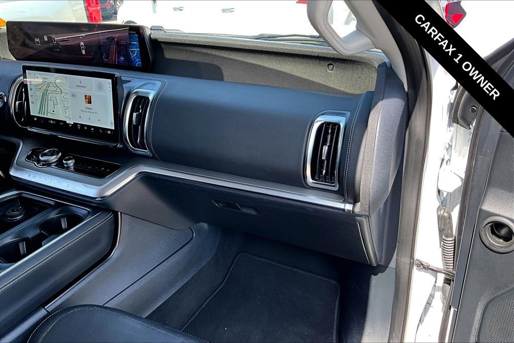 Used 2025 Ford Expedition Max Platinum AWD/4WD image 26
