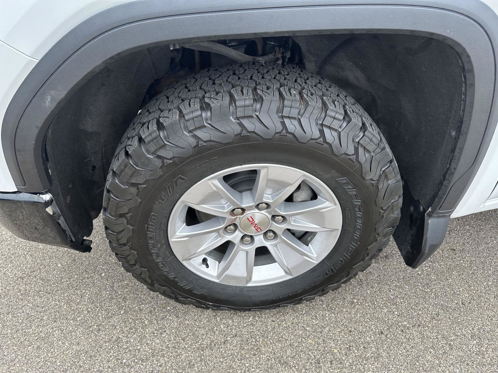 Used 2019 GMC Sierra 1500 4x4 Crew Cab w/ Convenience Package image 10