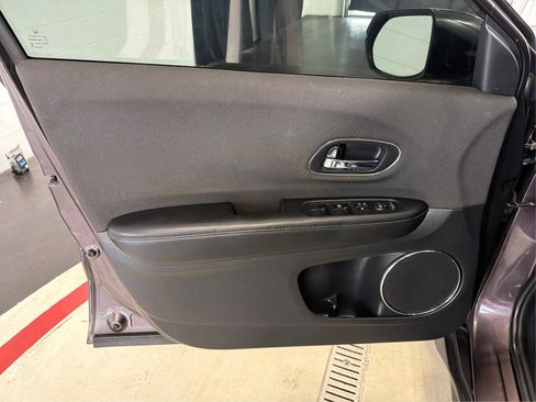 Used 2021 Honda HR-V EX image 22
