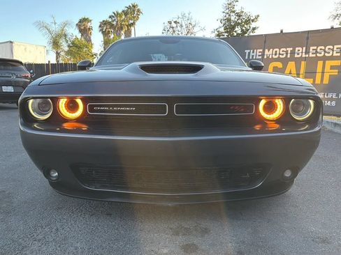 Used 2019 Dodge Challenger R/T RWD image 9