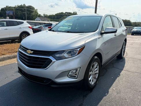 Used 2021 Chevrolet Equinox LT FWD image 3
