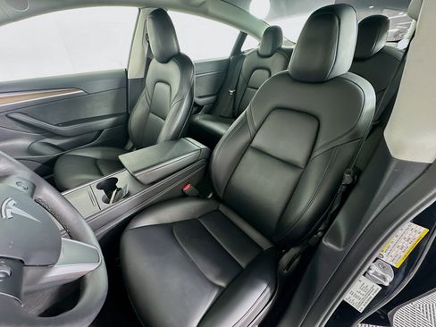 Used 2022 Tesla Model 3 image 13