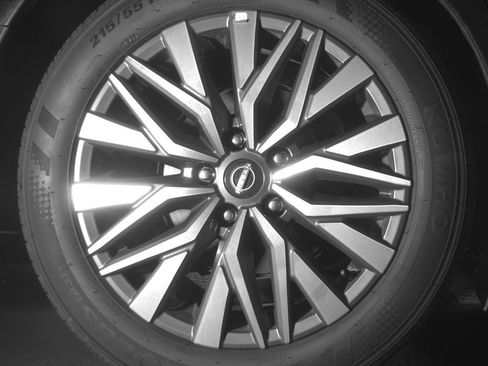 Used 2025 Nissan Altima 2.5 SV FWD image 15
