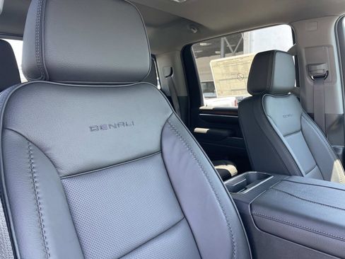 New 2026 GMC Sierra 2500 Denali w/ Denali Reserve Package AWD/4WD image 29