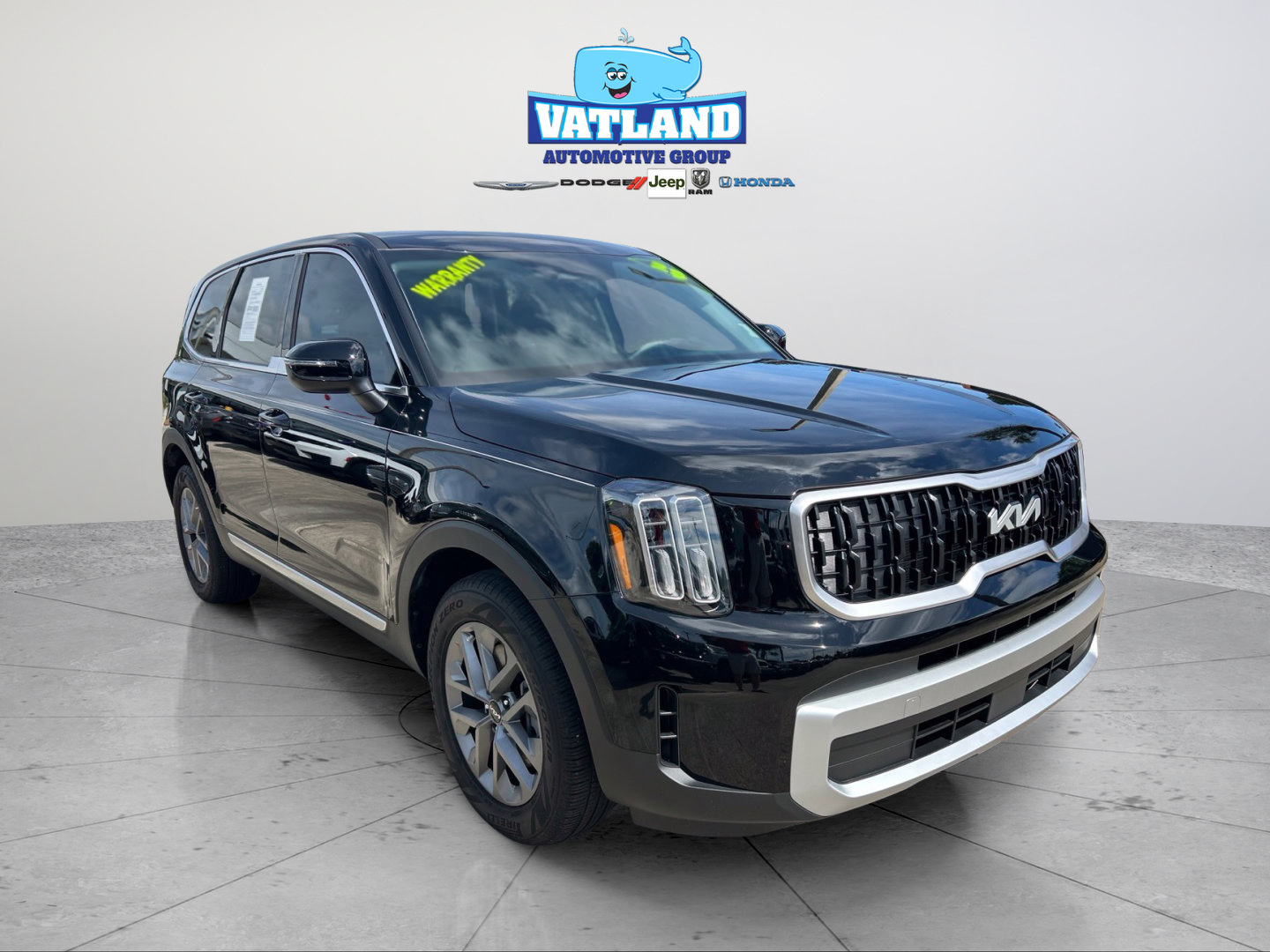 Used 2025 Kia Telluride LX FWD image 7
