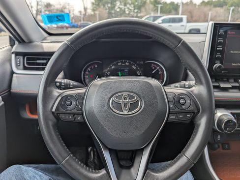 Used 2020 Toyota RAV4 Adventure image 23