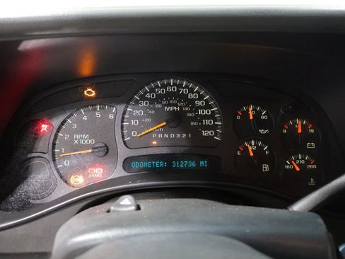 Used 2006 GMC Sierra 1500 SLE w/ Light Duty Power Package AWD/4WD image 31