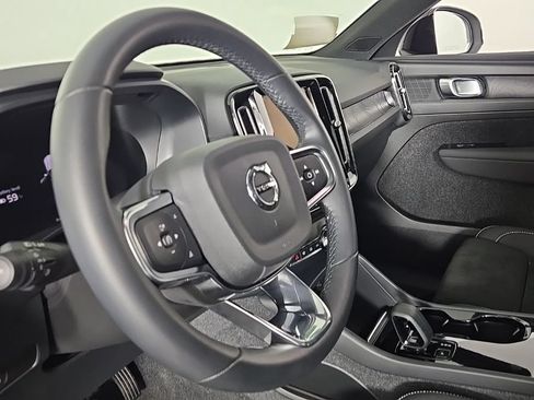 Certified 2023 Volvo XC40 Recharge Plus AWD/4WD image 23