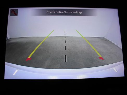 Used 2024 Jeep Wagoneer L Series II image 14