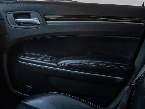 Used 2021 Chrysler 300 S image 22