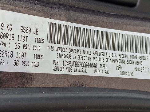 Used 2019 Jeep Grand Cherokee Limited image 27