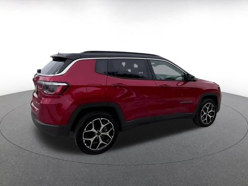 Used 2025 Jeep Compass Limited AWD/4WD image 14