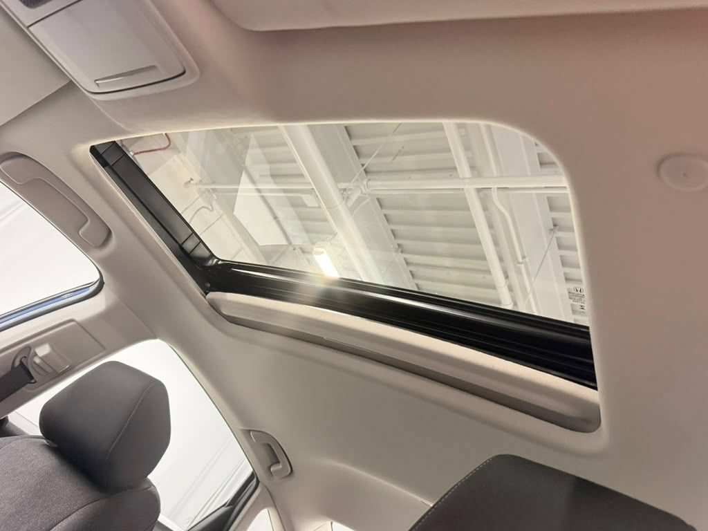 Certified 2025 Honda Accord SE image 32