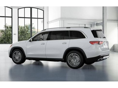 New 2026 Mercedes-Benz GLS 450 4MATIC image 31