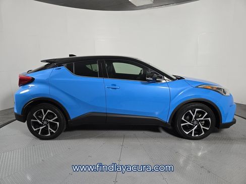 Used 2019 Toyota C-HR Limited FWD image 9