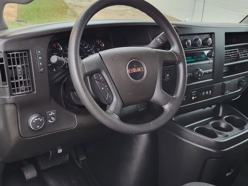 Used 2023 GMC Savana 2500 w/ Driver Convenience Package image 15