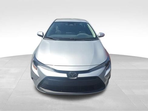 Used 2024 Toyota Corolla LE image 8