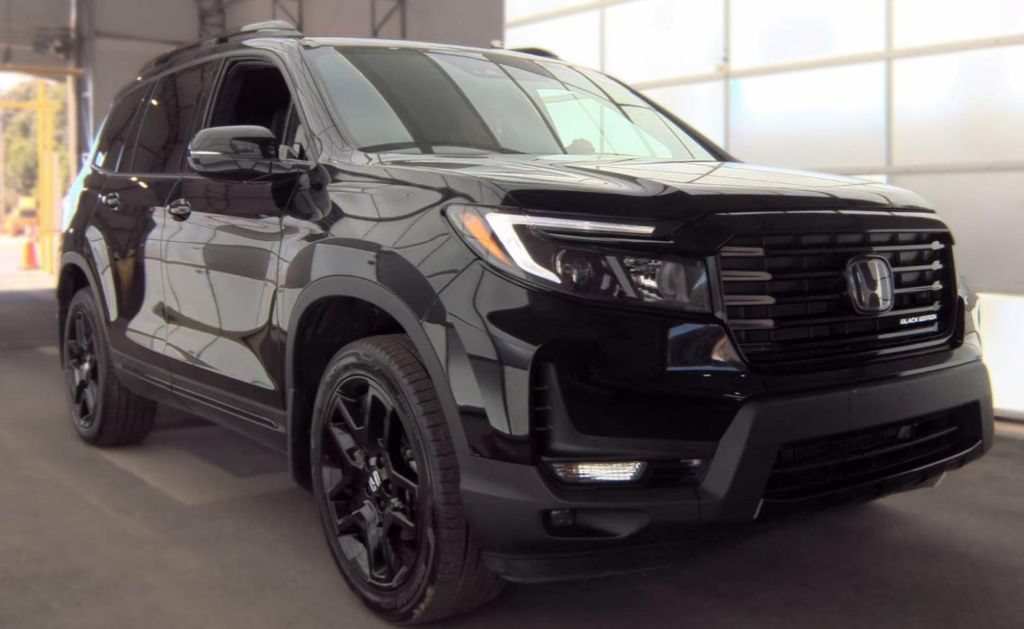 Used 2024 Honda Passport Black Edition image 5