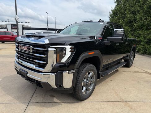 New 2026 GMC Sierra 2500 SLT w/ SLT Premium Package AWD/4WD image 7