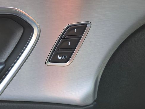 Certified 2023 Acura RDX w/ Technology Package image 32