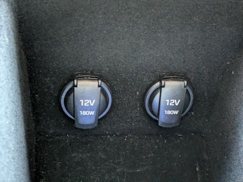 Used 2017 Genesis G90 3.3T Premium image 31