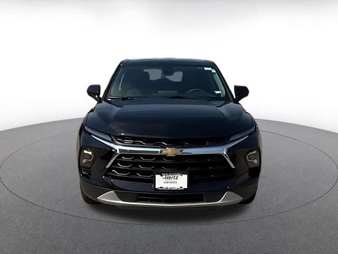 Used 2025 Chevrolet Blazer LT FWD image 4