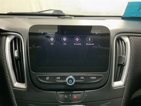 Used 2023 Chevrolet Malibu LT image 24