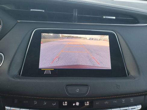 Used 2019 Cadillac XT4 Premium Luxury FWD image 18