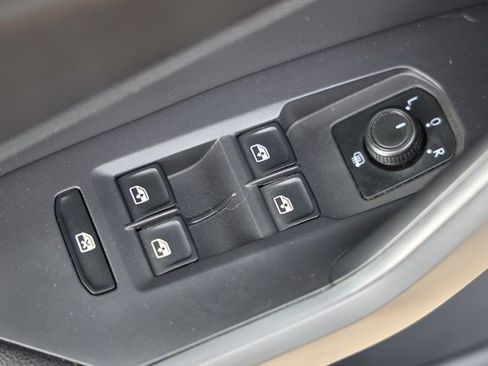 Used 2019 Volkswagen Jetta S w/ Driver Assistance Package image 22