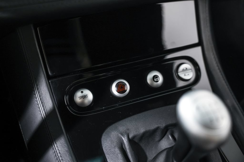 Used 2002 BMW Z8 RWD image 27