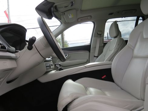 Used 2022 Volvo XC90 T6 Inscription w/ Advanced Package image 15