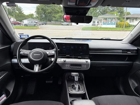 Certified 2024 Hyundai Kona SEL FWD image 6