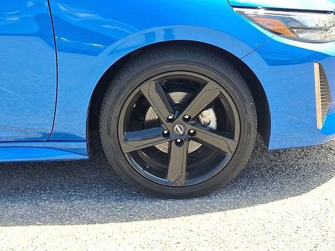 Used 2024 Nissan Sentra SR w/ SR Premium Package FWD image 28