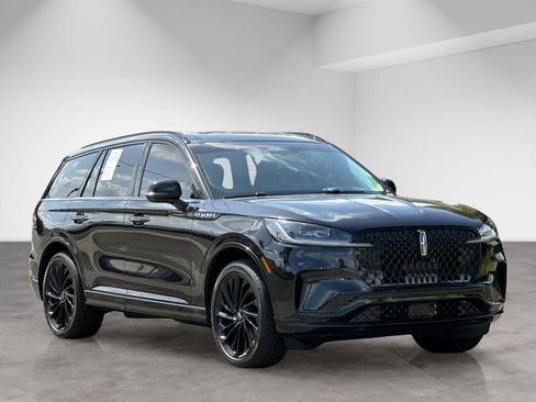 Used 2025 Lincoln Aviator Reserve w/ Jet Appearance Package RWD image 8