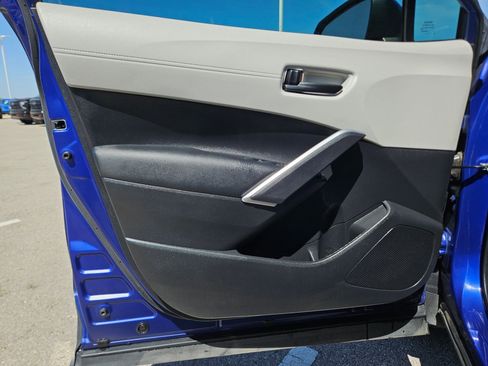 Used 2024 Toyota Corolla Cross LE image 11