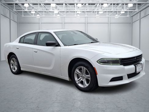 Used 2023 Dodge Charger SXT RWD image 7