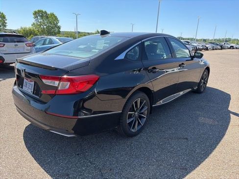 Used 2021 Honda Accord EX-L image 3