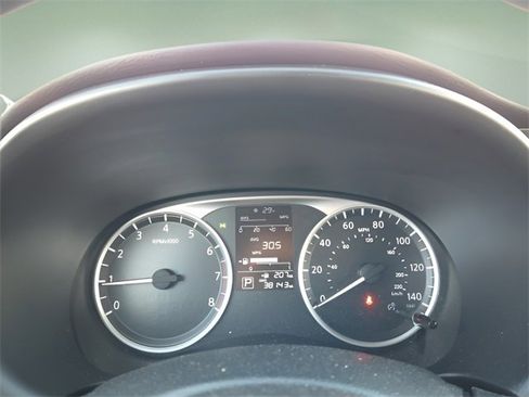 Used 2024 Nissan Kicks S image 25