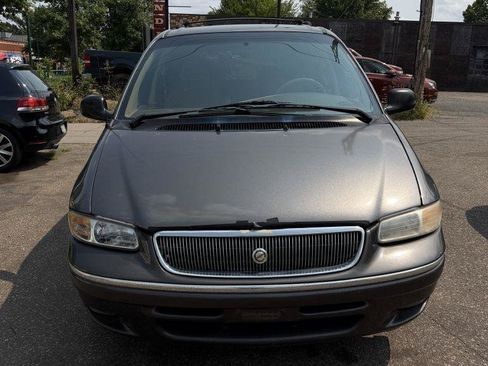 Used 1997 Chrysler Town & Country LX AWD/4WD image 3
