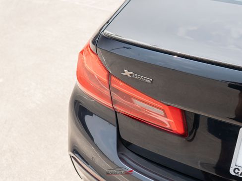 Used 2018 BMW M550i xDrive AWD/4WD image 45