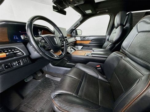 Used 2023 Lincoln Navigator Black Label AWD/4WD image 9