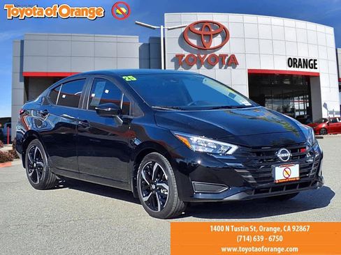 Used 2025 Nissan Versa SR w/ Trunk Package image 1