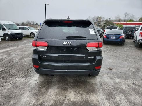 Certified 2020 Jeep Grand Cherokee Laredo w/ Quick Order Package 2BN North image 4