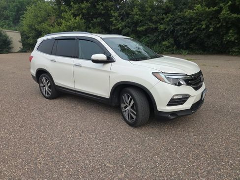 Used 2017 Honda Pilot Elite image 21