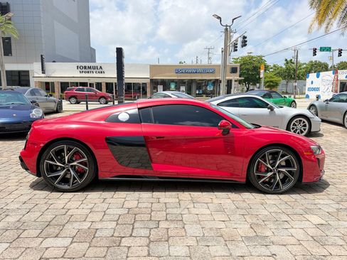 Used 2021 Audi R8 V10 RWD image 7