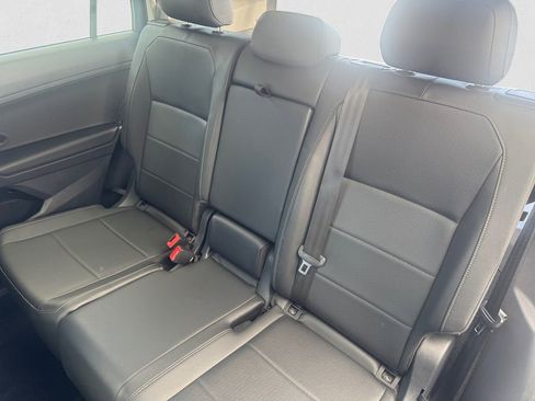 Used 2019 Volkswagen Tiguan SE image 13