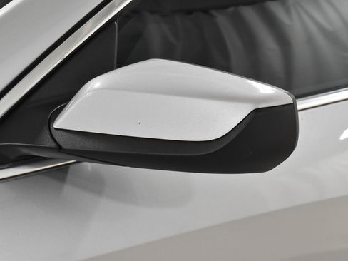 Used 2020 Chevrolet Malibu LT w/ Fleet LT Safety Plus Package image 40