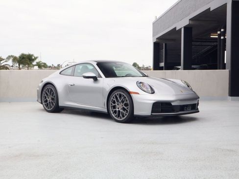 Certified 2026 Porsche 911 Carrera RWD image 7