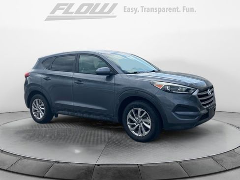 Used 2017 Hyundai Tucson SE image 1